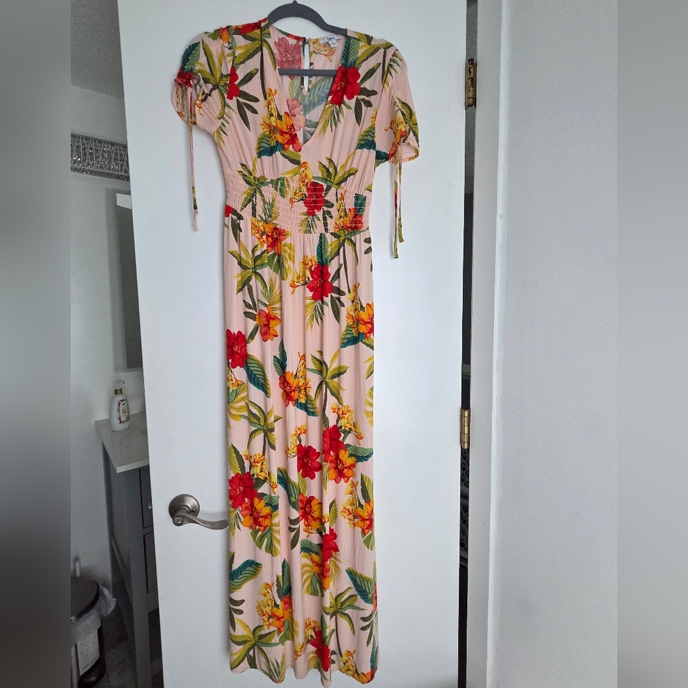 Bar III Hibiscus Jungle Maxi Dress Size M